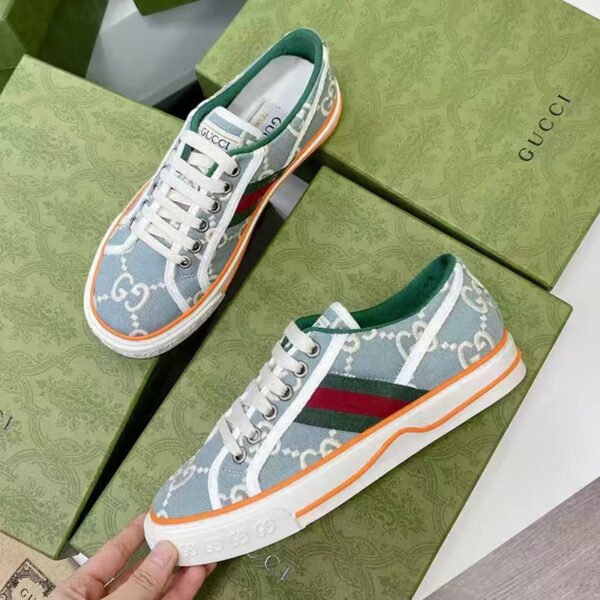 SB001-001-012-03 SB001010 High Quality Shoes Sneakers