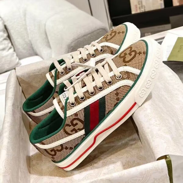 SB00102 High Quality Shoes Sneakers