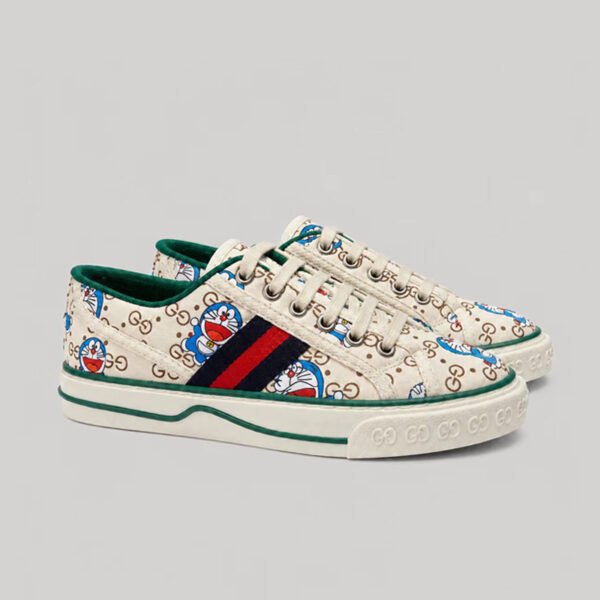 SB001-001-058-01 SB00107 High Quality Shoes Sneakers