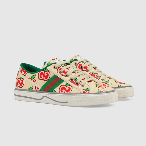 SB001-001-061-01 SB001011 High Quality Shoes Sneakers