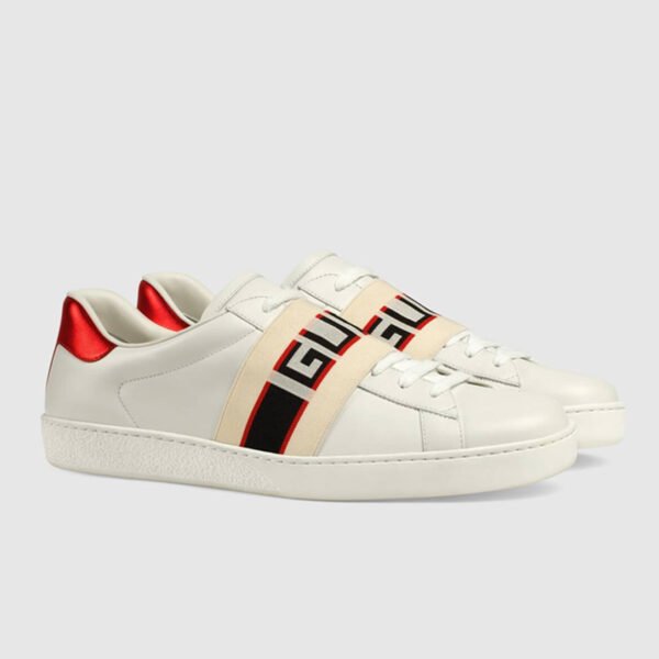 SB002-002-061-01 SB00208 High Quality Shoes Sneakers
