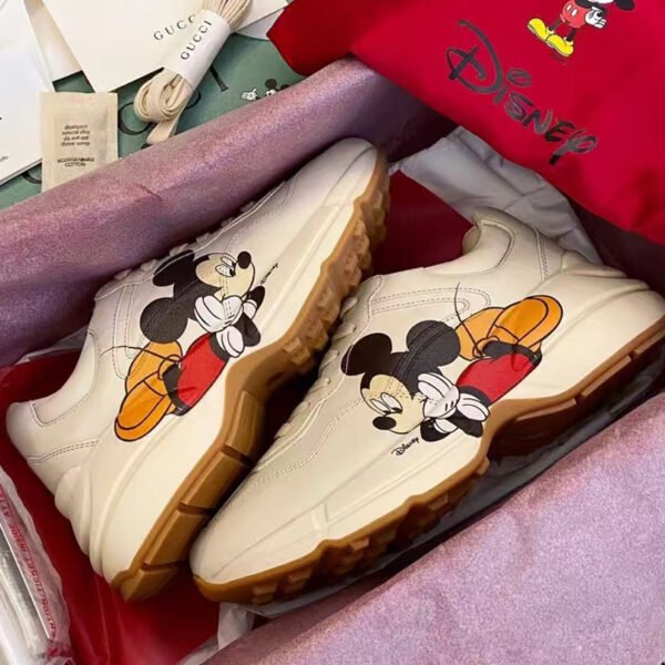 SB00306 High Quality Shoes Sneakers