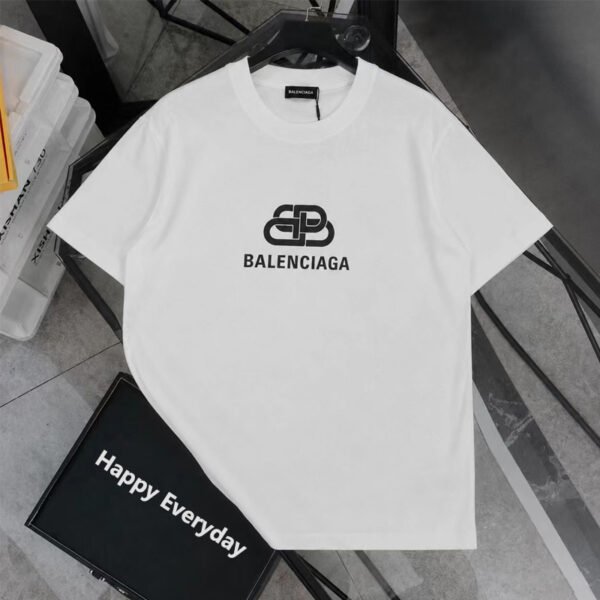 TF00301 High Quality T-shirts Clothing